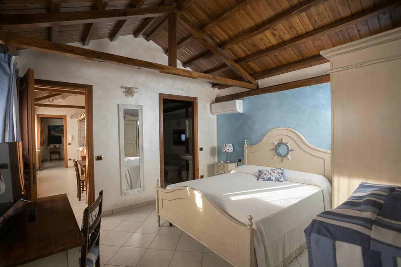 לטינה B&B Oasi Di Mamma Clara מראה חיצוני תמונה