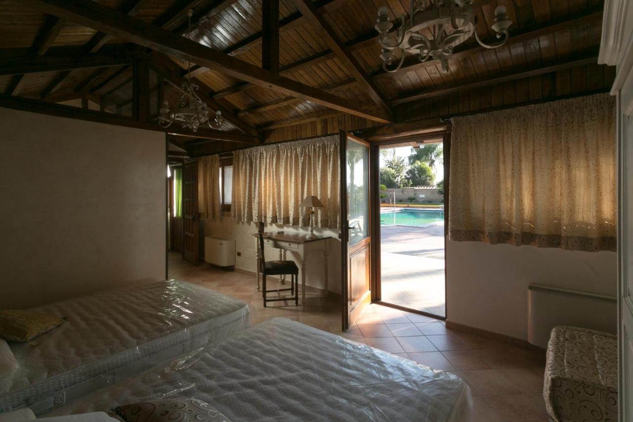 לטינה B&B Oasi Di Mamma Clara מראה חיצוני תמונה