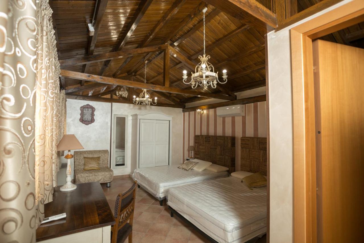 לטינה B&B Oasi Di Mamma Clara מראה חיצוני תמונה