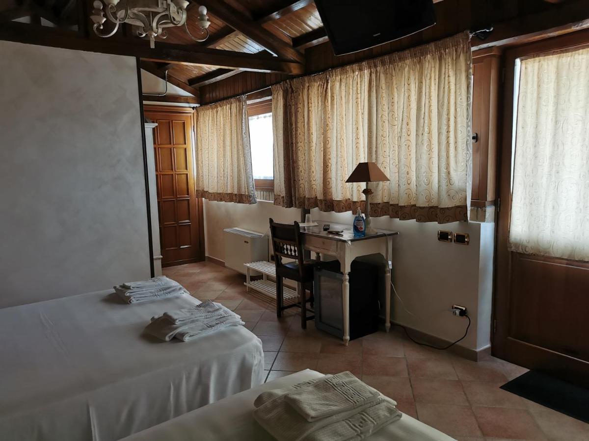 לטינה B&B Oasi Di Mamma Clara מראה חיצוני תמונה