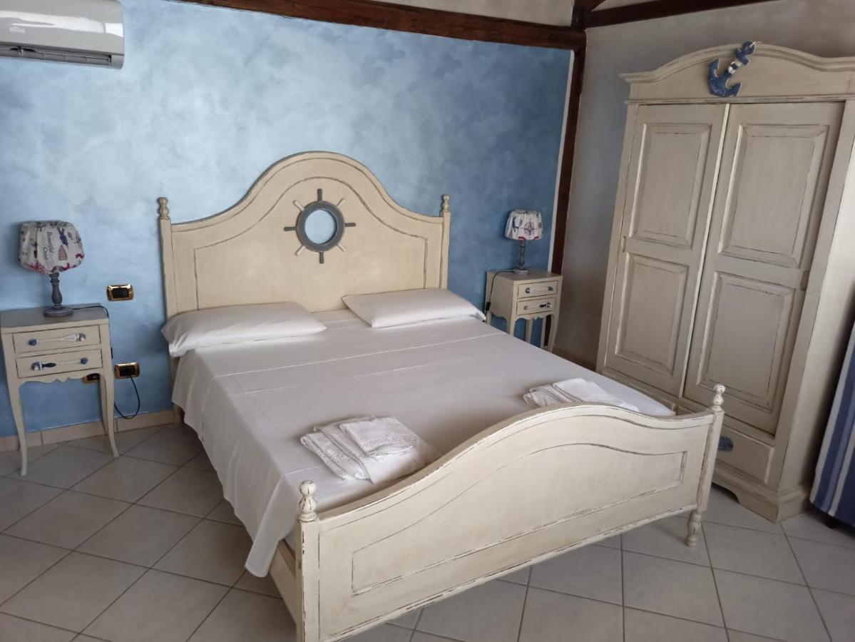 לטינה B&B Oasi Di Mamma Clara מראה חיצוני תמונה