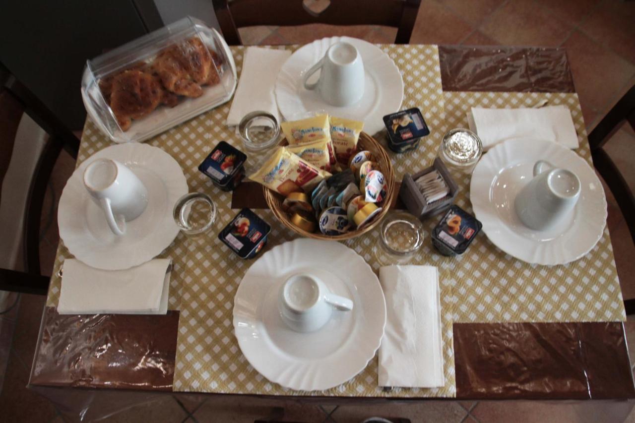 לטינה B&B Oasi Di Mamma Clara מראה חיצוני תמונה